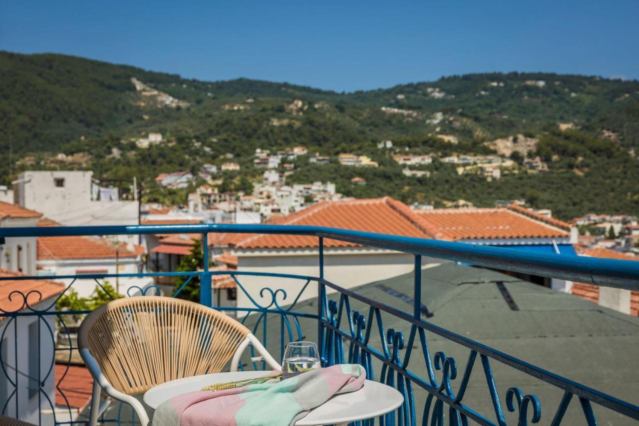 Hotel The Blue Città di Skiathos Esterno foto